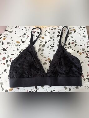 Black Lace Bralette with Elastic Underband